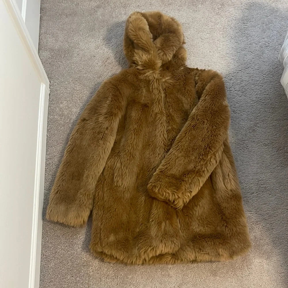 Faux Fur Coat 84 - Picture 3 of 10